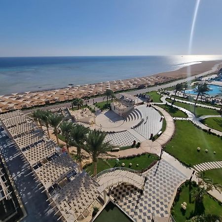 Luxury Beachfront Studio- Foreign Nationals Only Hurghada Exteriér fotografie
