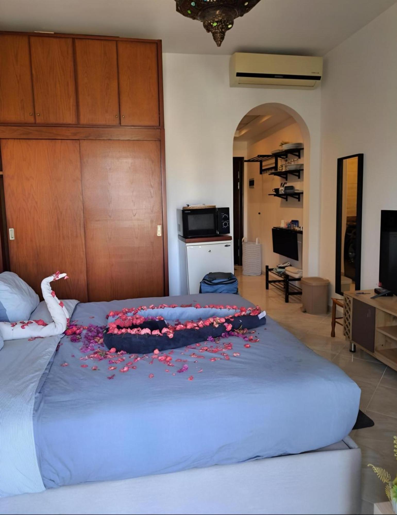Luxury Beachfront Studio- Foreign Nationals Only Hurghada Exteriér fotografie